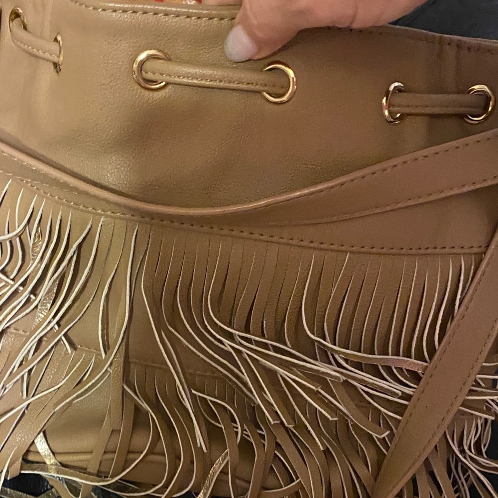 Betsy Johnson Fringed Tan Women's Bag - Picture 5 of 12